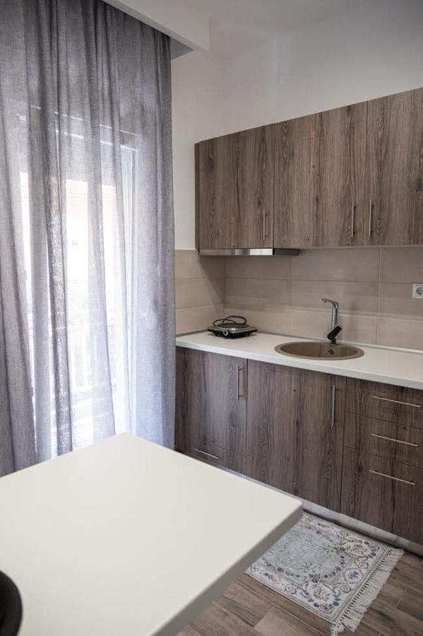 Apartment One 드라마 외부 사진